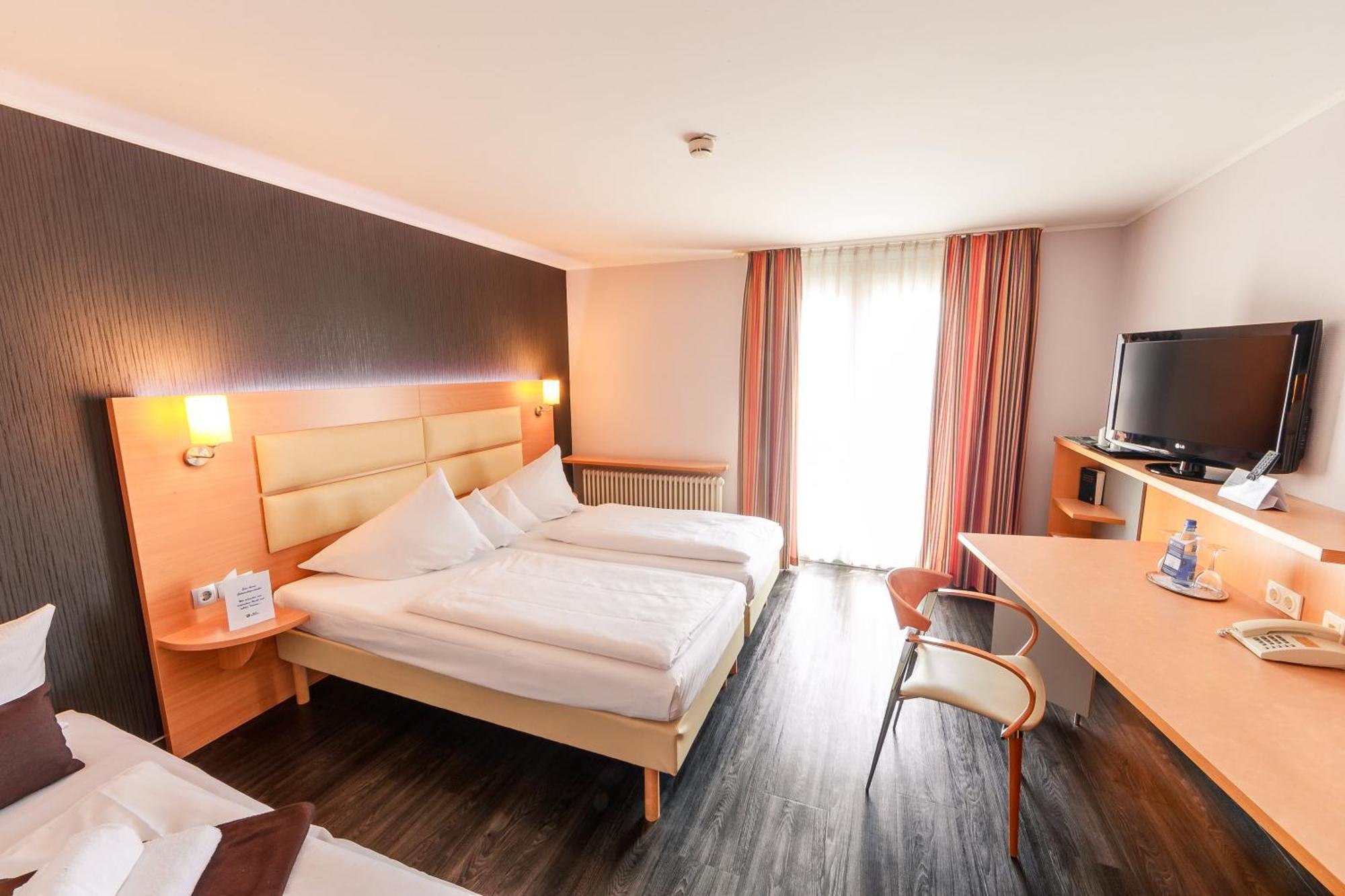 Plaza Inn Stuttgart-Ditzingen Eksteriør bilde